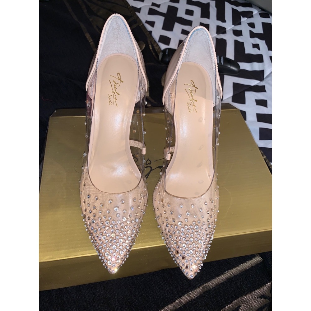 Clear rhinestone pump